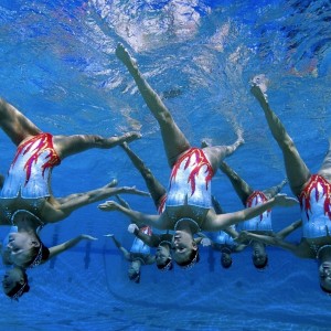 开云官网-梅西尤文连败，巨星依赖是战术之幸还是体系之殇？巨星依赖的双面镜，连败揭示的是战术福音还是体系危机？